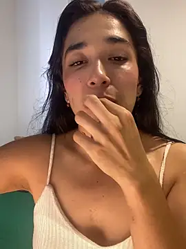 SabrinaEvanss  online show from 04/14/26, 09:32