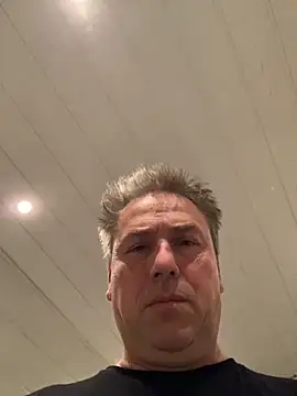 Snapshot of Sklavekay chatting on 11/02/25, 07:27 Sklavekay online show from 11/02/25, 07:27