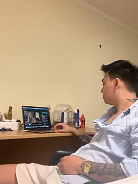 latava online show from 10/08/25, 05:10