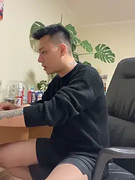 latava online show from 11/13/25, 06:07