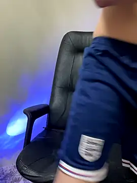 latava online show from 12/13/25, 07:53