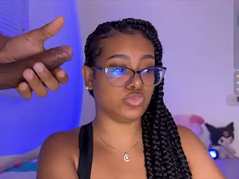 Hotvibes xx online show from 11/17/25, 01:33