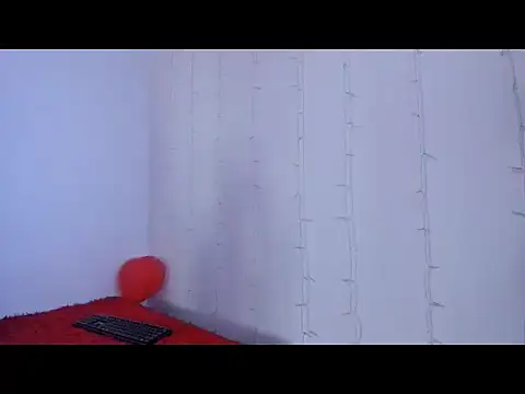 lili latina47 online show from 10/27/25, 01:15