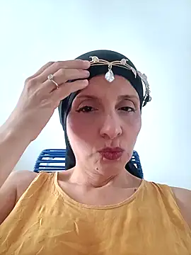 Aafsha  online show from 04/13/26, 07:19