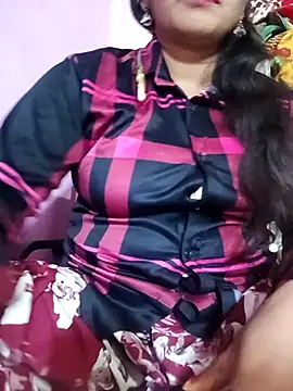 Snapshot of Priyanka_hot54 chatting on 10/18/25, 10:16 Priyanka hot54 online show from 10/18/25, 10:16