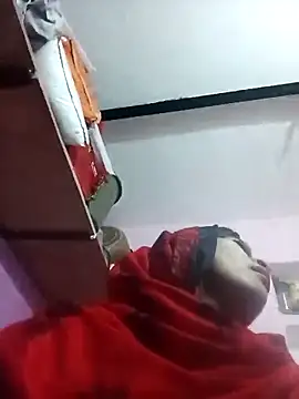 Snapshot of Priyanka_hot54 chatting on 12/15/25, 04:50 Priyanka hot54 online show from 12/15/25, 04:50