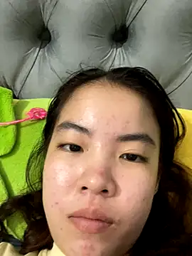 Snapshot of Tranghot19 chatting on 12/05/25, 02:58 Tranghot19 online show from 12/05/25, 02:58