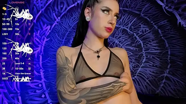 dahlia darkwood online show from 11/30/25, 10:14