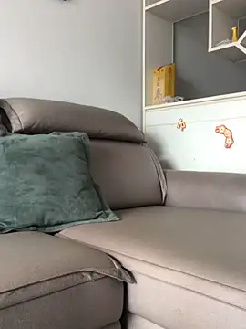 Snapshot of Mile-m chatting on 11/09/25, 06:55 Mile-m online show from 11/09/25, 06:55