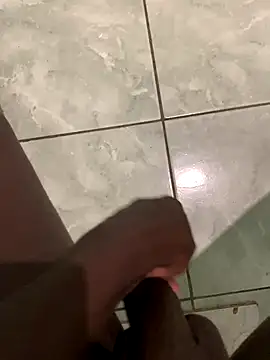 Snapshot of Dark_vains chatting on 11/04/25, 09:36 Dark vains online show from 11/04/25, 09:36