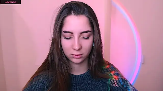 Snapshot of _OlivkaSexy chatting on 11/28/25, 11:24 OlivkaSexy online show from 11/28/25, 11:24