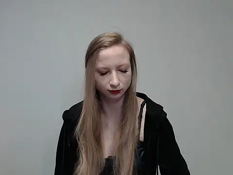 sophieryder online show from 04/04/26, 08:12