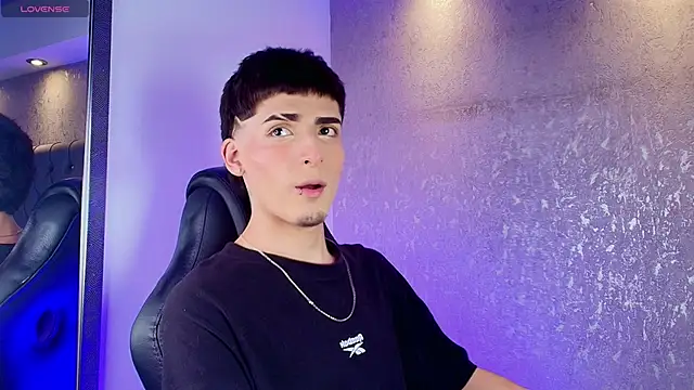 MateoMitchell online show from 04/07/26, 04:57