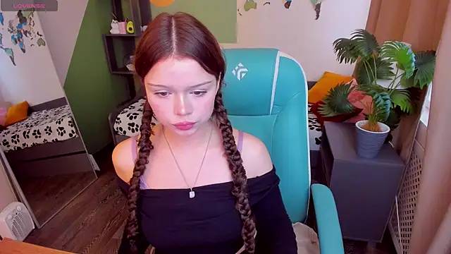 Sarah babyyy online show from 10/04/25, 06:22