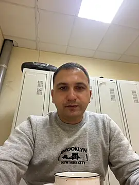 Snapshot of Mahrovmaxim chatting on 10/09/25, 06:11 Mahrovmaxim online show from 10/09/25, 06:11