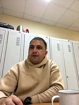 Snapshot of Mahrovmaxim chatting on 11/01/25, 07:21 Mahrovmaxim online show from 11/01/25, 07:21