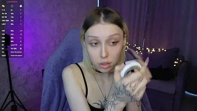 Alice L0 online show from 10/04/25, 09:18