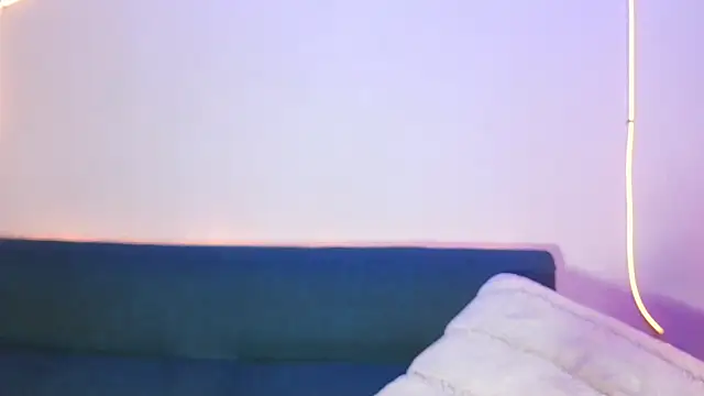 luna valen online show from 04/10/26, 03:34