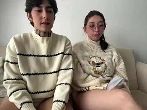 DaisyEmily online show from 03/12/26, 09:43