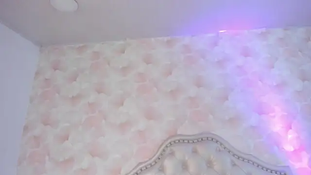 Sophia Valkova online show from 11/22/25, 03:38