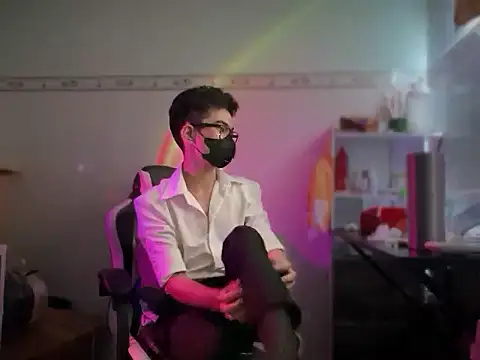 Wuza-H online show from 10/13/25, 09:09