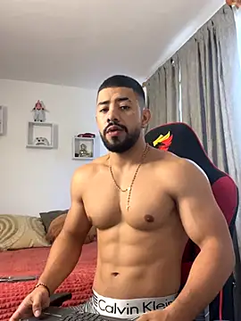 Snapshot of Ezzio_Scolaro chatting on 11/20/25, 11:43 Ezzio Scolaro online show from 11/20/25, 11:43