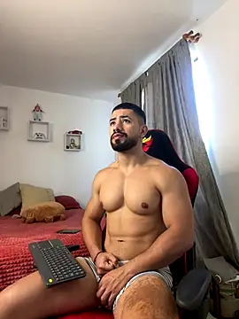 Snapshot of Ezzio_Scolaro chatting on 11/26/25, 12:17 Ezzio Scolaro online show from 11/26/25, 12:17