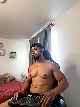 Ezzio Scolaro online show from 01/14/26, 09:09