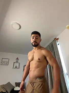 Ezzio Scolaro online show from 03/04/26, 10:05