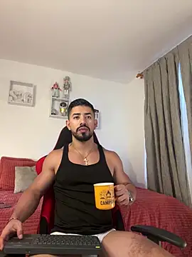 Ezzio Scolaro online show from 04/03/26, 09:46