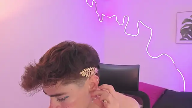 Sam Clark online show from 11/07/25, 03:17