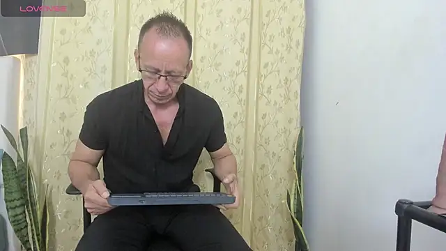 Snapshot of _axelking_ chatting on 07/02/26, 11:38 axelking online show from 07/02/26, 11:38