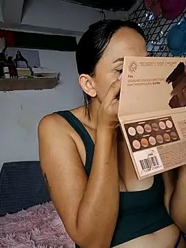 Snapshot of sexy_butterfly_1 chatting on 10/28/25, 12:03 sexy butterfly 1 online show from 10/28/25, 12:03