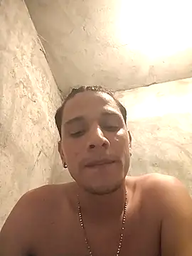 Snapshot of thaliad1531 chatting on 10/04/25, 12:52 thaliad1531 online show from 10/04/25, 12:52