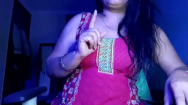 horny milf couple online show from 04/29/26, 07:31