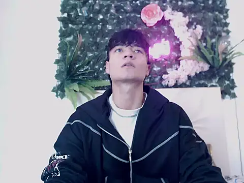 alex russo   online show from 10/28/25, 11:29