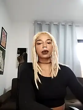 Helenoir online show from 04/10/26, 10:53