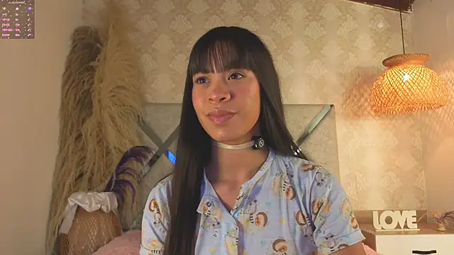 kimhilton  online show from 11/09/25, 03:49