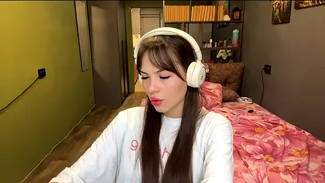 MysticAlisa online show from 10/10/25, 09:30