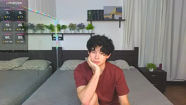 Cute Mike online show from 11/26/25, 07:04