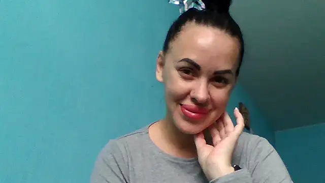 Snapshot of Stefaniyaxq chatting on 10/05/25, 09:29 Stefaniyaxq online show from 10/05/25, 09:29