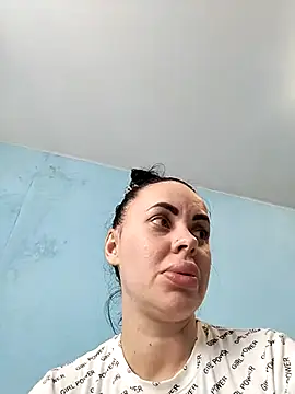 Snapshot of Stefaniyaxq chatting on 10/30/25, 12:06 Stefaniyaxq online show from 10/30/25, 12:06