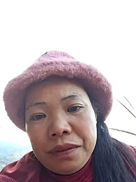 miomio-12 online show from 11/24/25, 12:27