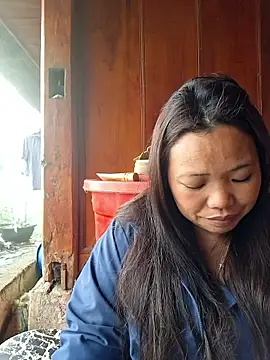 miomio-12 online show from 04/20/26, 12:13