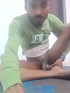 Snapshot of shohrab_hot chatting on 12/14/25, 06:56 shohrab hot online show from 12/14/25, 06:56