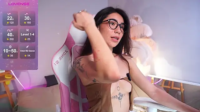 YokoKoko  online show from 11/22/25, 05:50