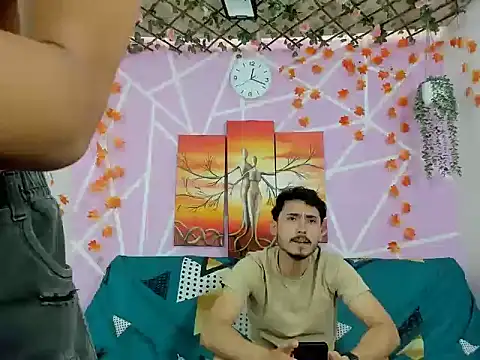 AKARY01 online show from 10/14/25, 07:36