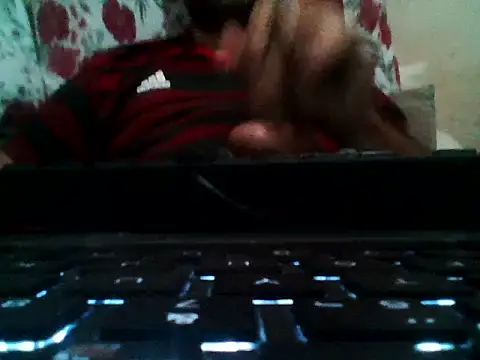 Snapshot of brunnosilva30 chatting on 10/30/25, 01:07 brunnosilva30 online show from 10/30/25, 01:07