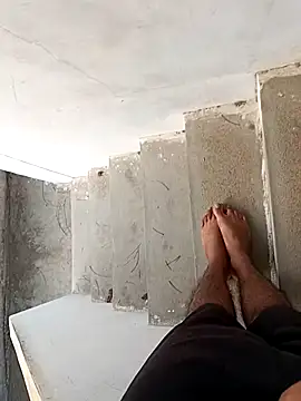 Snapshot of hemcrazy chatting on 12/14/25, 01:22 hemcrazy online show from 12/14/25, 01:22