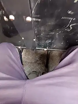 Snapshot of hemcrazy chatting on 12/22/25, 03:14 hemcrazy online show from 12/22/25, 03:14